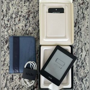 Brand NEW ~ Kindle Paperwhite